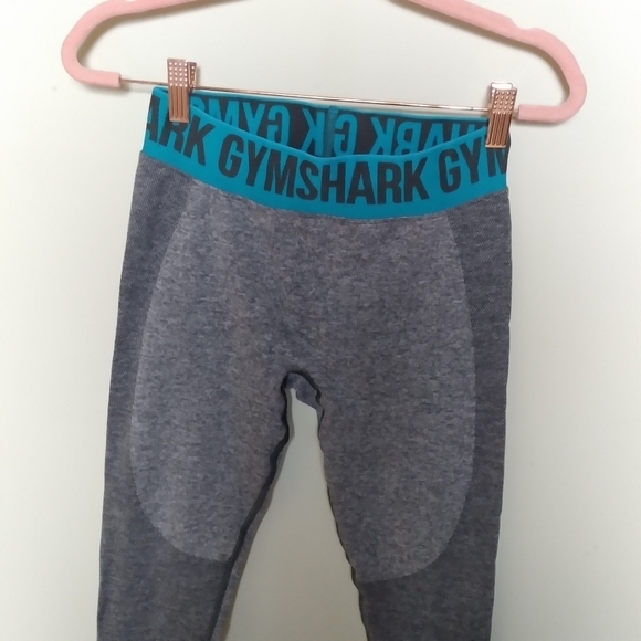 Gymshark Gray and Blue Colorblock Flex Cropped Athletic Leggings Size Small - Picture 9 of 13